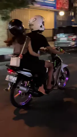 fiz r mode bucin 🫶🏻 #2stroke #fyp #4upage #fizrindonesia #fizr_2stroke 