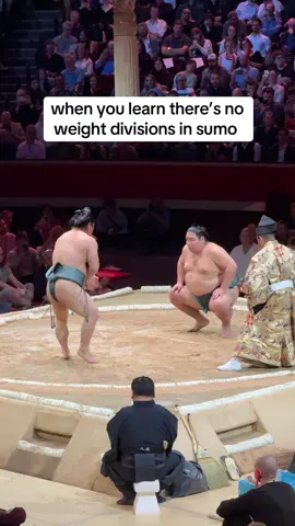 Over 60kg difference between  Asakoryu and Nishikigi #sumo #royalalberthall 