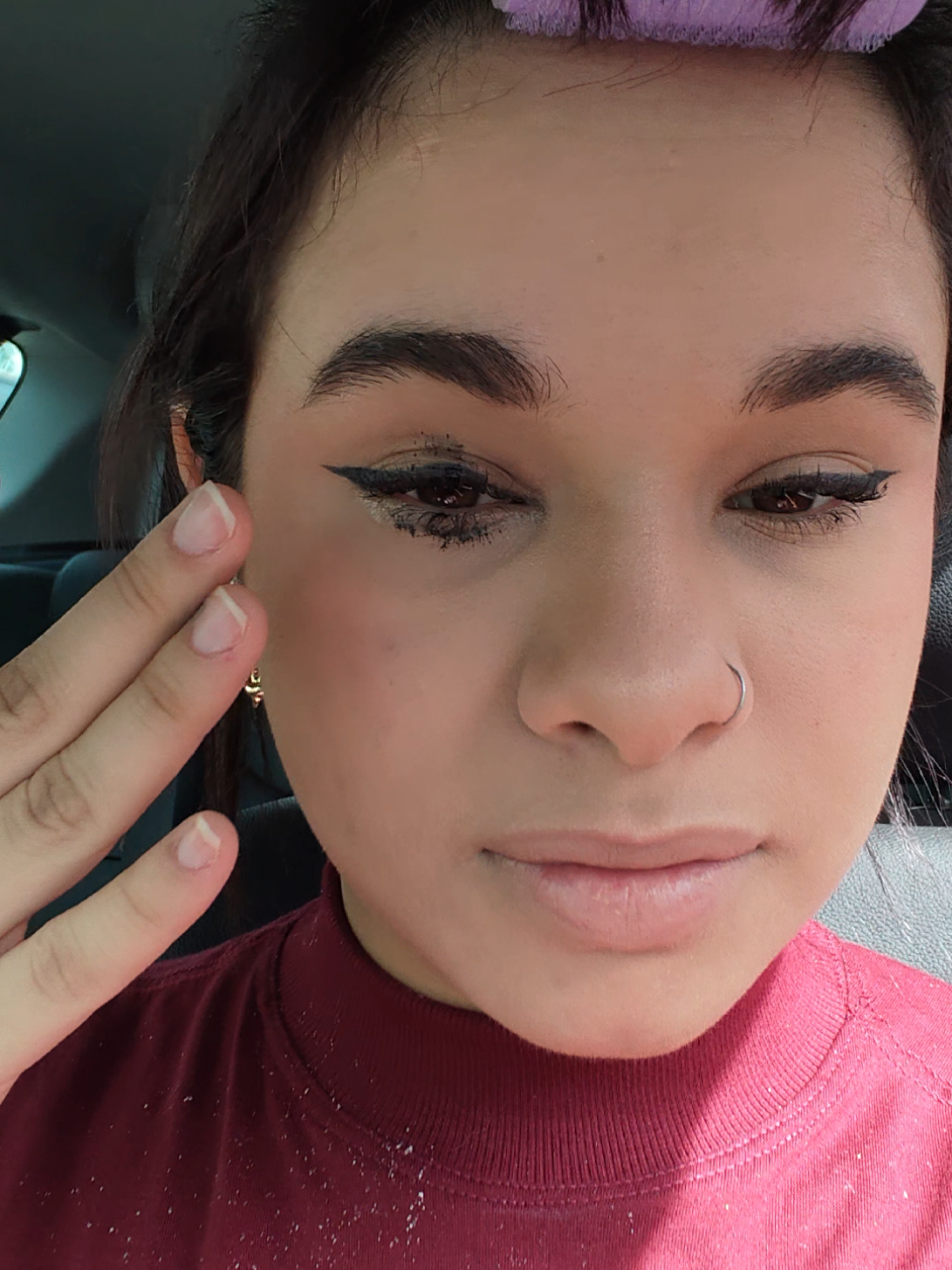 eu consegui fazer essa belezinha com o carro parado 🤡 #makeup #roadtrip 