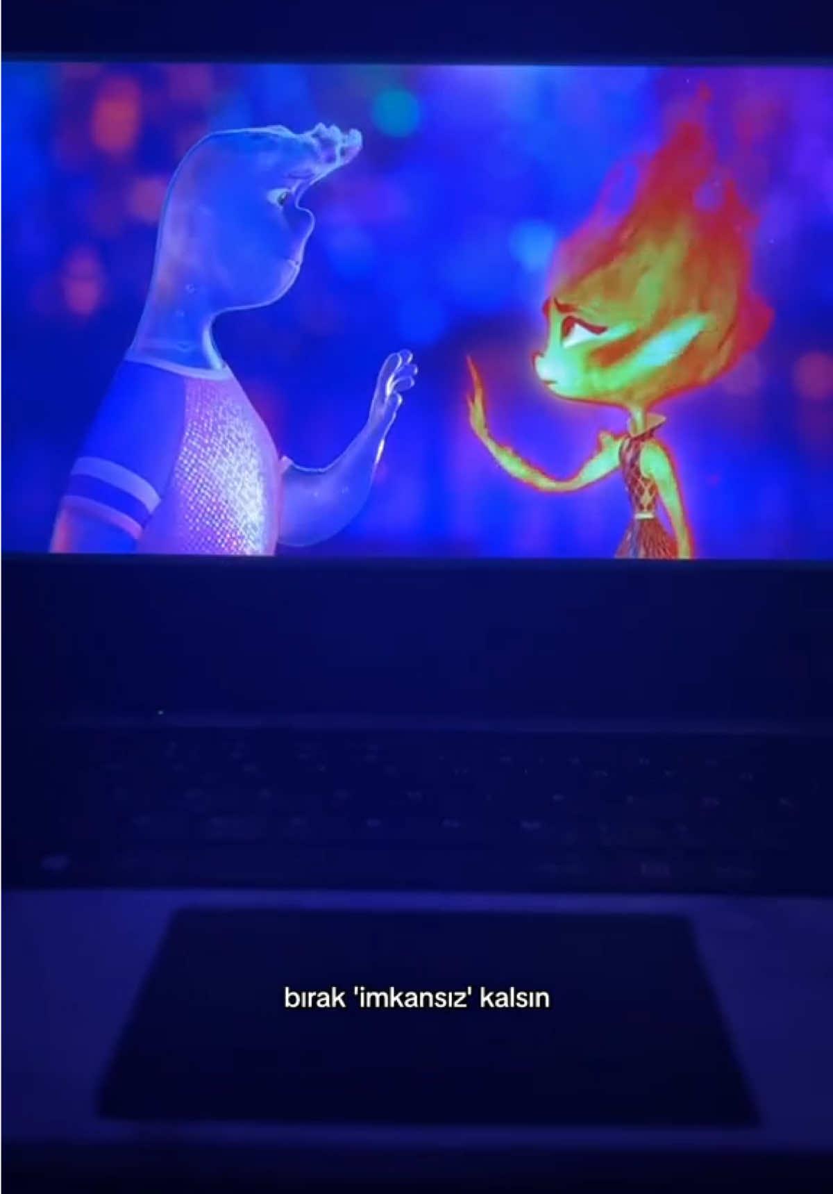 Bizim aşkımızda ateş ve su kadar imkansız 🖤…. #keşfetbeniöneçıkar #imkansiz #aşk #keşfet 