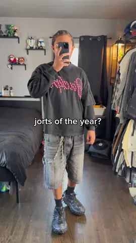 who wants a pair? #viral #streetwear #fashiontiktok #jackpotstudios 