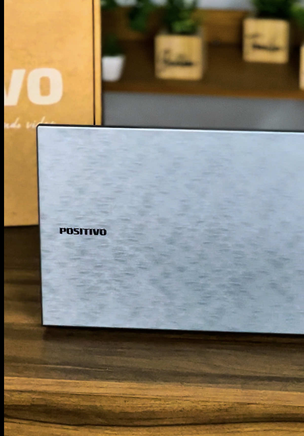 💻 Transforme sua rotina com o Notebook Positivo Vision C14: tela HD de 14 polegadas antirreflexo, processador Intel Celeron, 4GB de RAM e 128GB de armazenamento – leve, rápido e com Lumina Bar pra chamadas perfeitas! Ideal pra estudos e trabalho! 👍🏻 #newdigit #store #notebookpositivo #visionc14 #positivo 