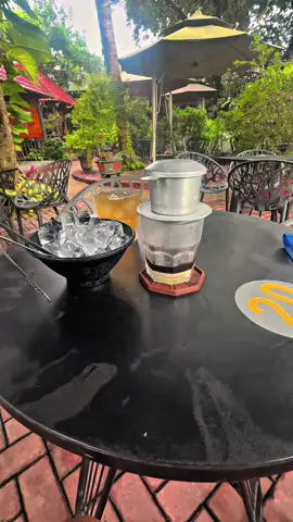 Ngồi một mình cho bình yên 😌