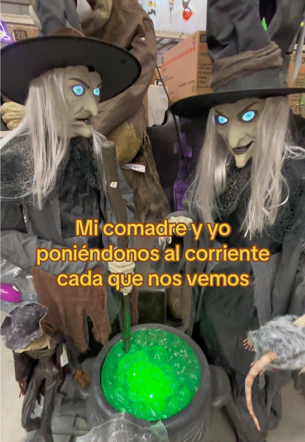 #Amigas #Chisme #Halloween 
