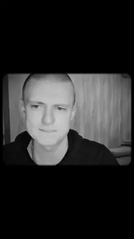 Меллстрой в кофте черной, но культурная версия #меллстрой #бэмбэмбэм #фог #glavstroy #мелл 