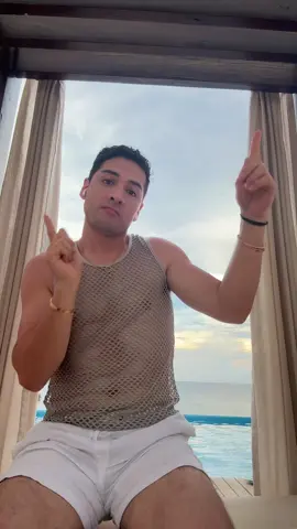 Stay with me and dance to @Taylor Swift the Mexican style 😂 . . . #samanostyles #chicago #fyp #chicagotiktok #taylorswift 