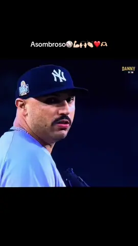 De un joven con un sueño, a uno de los mejores bateadores de toda la MLB. Freddie Freeman empezó como ese chico tranquilo que solo quería jugar béisbol… con el paso de los años, su talento, su disciplina y su amor por el juego lo llevaron a convertirse en una superestrella. En Atlanta dejó su huella… un campeón, un líder. Y hoy, con los Dodgers, sigue demostrando que la grandeza no llega por suerte, sino por trabajo constante. Freddie Freeman: de promesa a leyenda #freddiefreeman #MLB #dodgers #baseballhighlights #mlbstars 