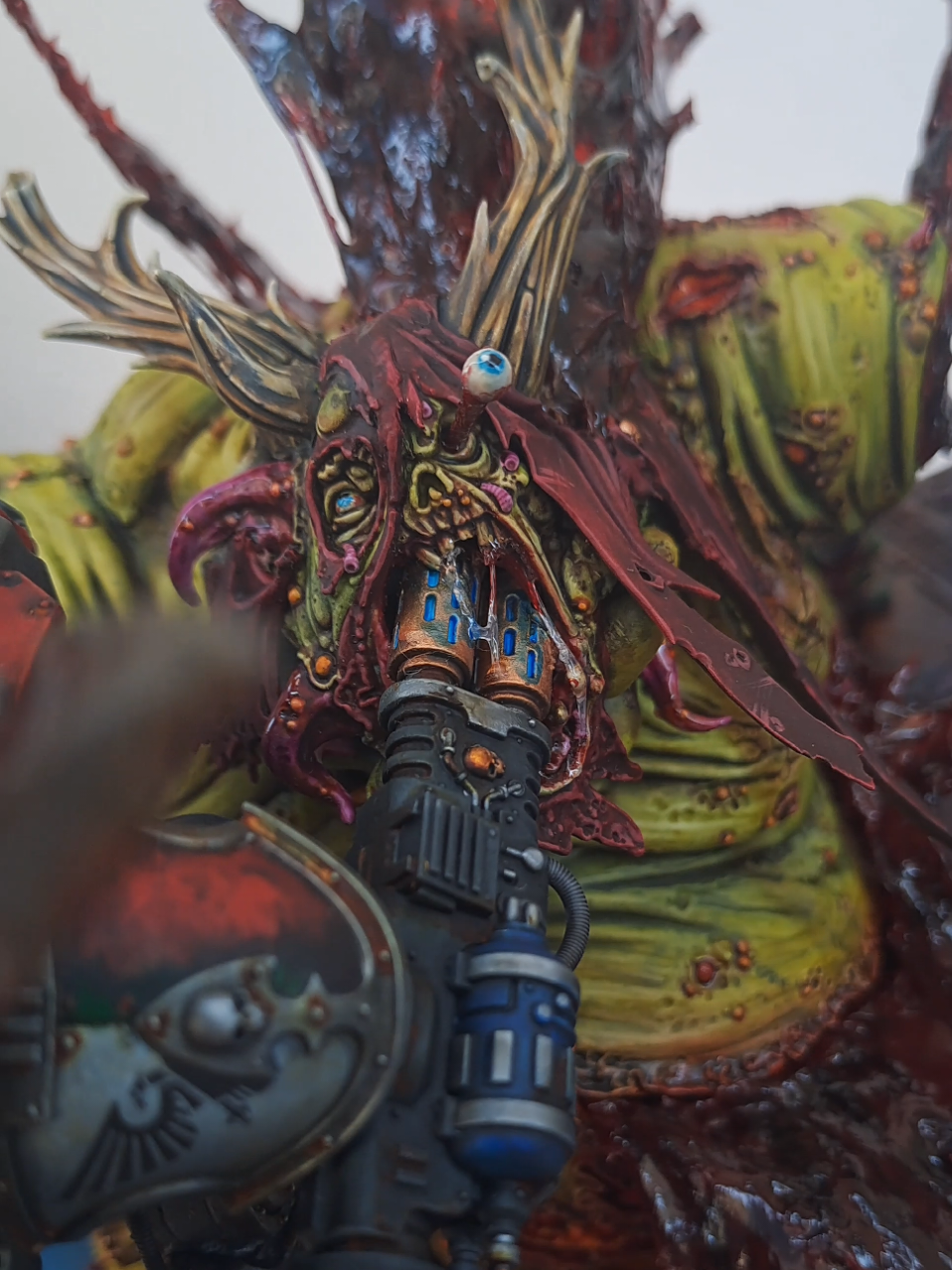 The Ballad of Sordida Sunt Diorama. A commission for Goblin’s Hut to promote their awesome DirtyDown products: @Goblin's Hut  #Warhammer40k #DirtyDown #ImperialFists #Warhammer #PlagueMarines Great Fun to make 😈 See more on my Instagram! @warhammer display 
