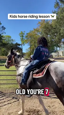 7 year old Peyton took the reins for the first time and learned how to care for summer in every way possible great job Peyton! 👏🏾🙌🏾🏇🏿 #horsebackriding #horsebackridinglessons #horselessons #horsetraining #horse 