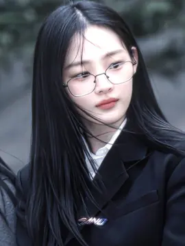 Addicted to her #minji #kimminji #newjeans #fyp #newjeans  ib@daemgene 
