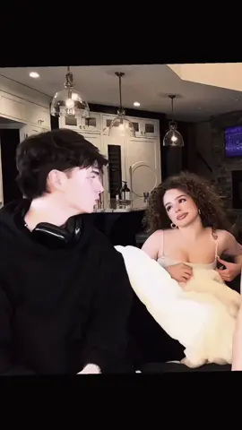 I think noah has a crush on eli #シ゚viral #fyp゚ #elianakalogeras #noahrisling #noahandeli it was a little off beat