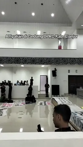 Alfiyah berkumandang di Gedung DPRD Kab. Cianjur #trending #viral #fyp 