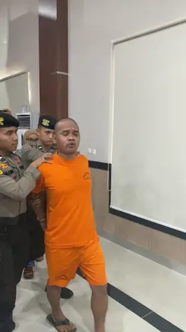 Ketua Umum Petir Jekson Sihombing ditahan Polda Riau Karena diduga memeras, padahal sebenarnya ia sudah dijebak oleh PT. Surya Dumai Group, Perusahaan Terbesar memiliki lahan sawit 16rb Ha masuk kawasan hutan tak pernah bayar pajak dan tak pernah bayar palma 20% kepada rakyat  #jejakberitanews #prabowosubianto #presidenrepublikindonesia🇮🇩 #fyp#petir 