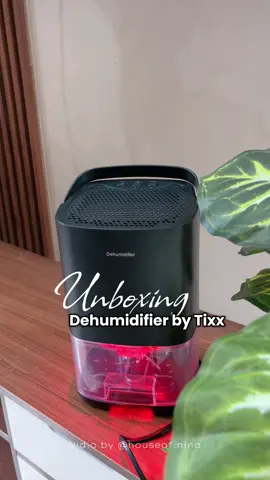 Unboxing alat supaya rumah ato ruangan terlepas dari lembab by @Tixx official ID 🌿 #dehumidifier #tixxdehumidifier #promoguncang1010 #udaralembab 