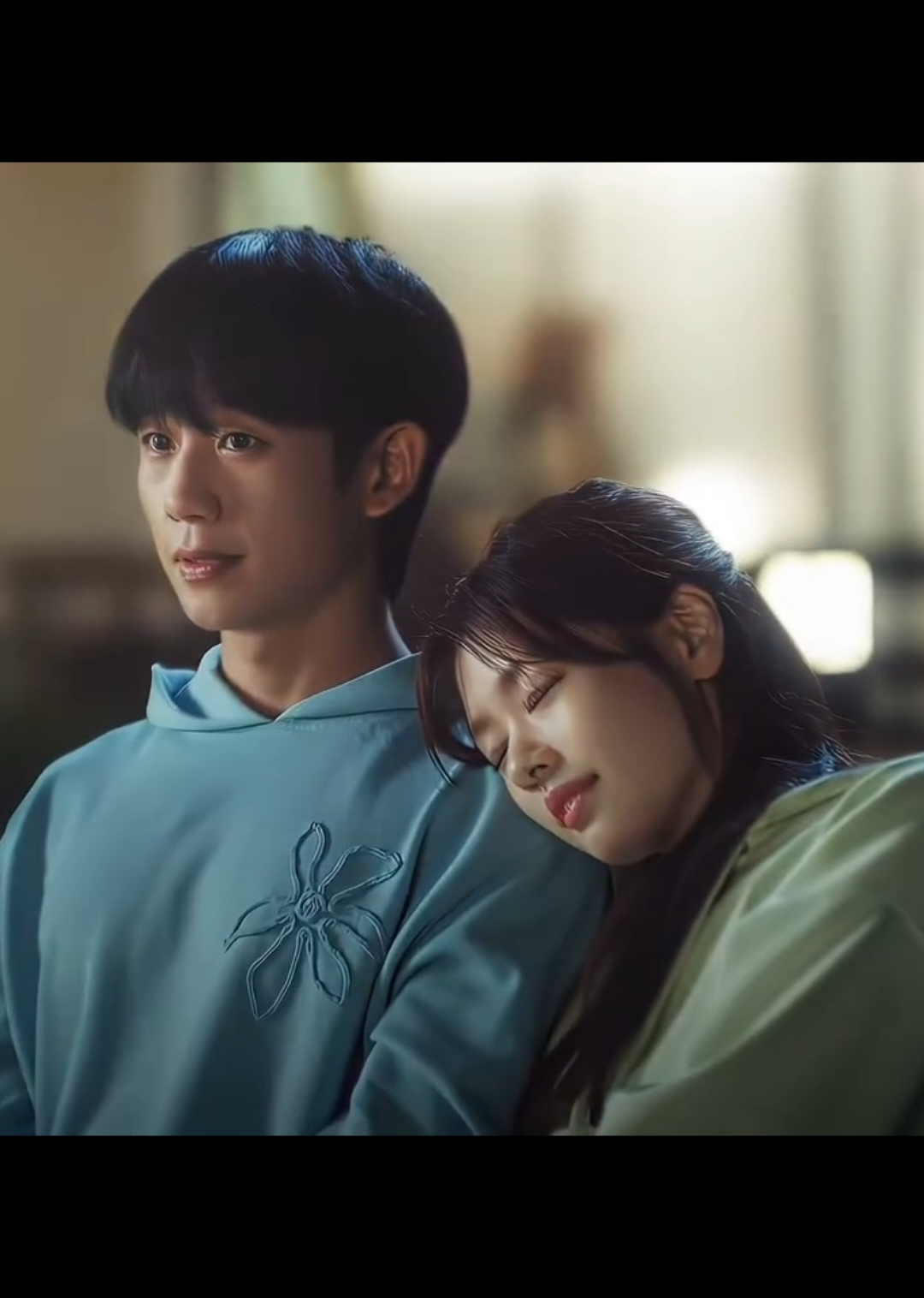 They look so cute💕 . . share with your partner 💝 . . #kdramalover #kdrama #kdramas #couplegoals #couple 