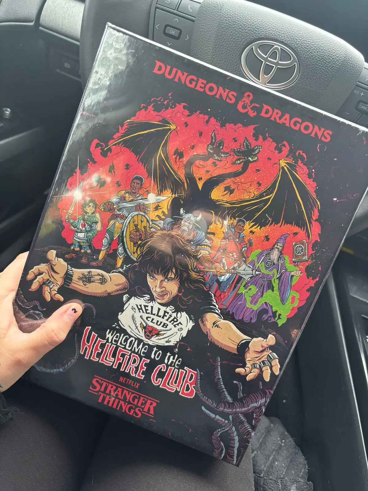 This is WAYYYY cooler than I thought it would be. A friend got it for us today! And the kids were SOOO excited! It has all kinds of cute little items/cards/stories. And little notes from Eddie 🥹🥹 10/10 would recommend!! #eddiemunson #strangerthings #dnd #dungeonsanddragons #hellfireclub 