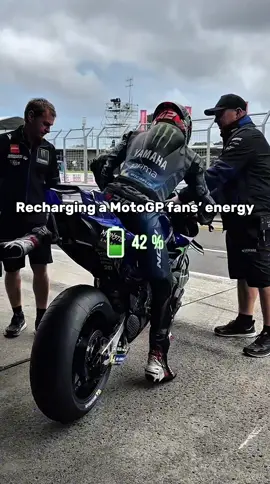 Feels good to wake up like this ☕️ #MonsterYamaha | #YamahaMotoGP | #YamahaFactoryRacing | #MotoGP | #AustralianGP 