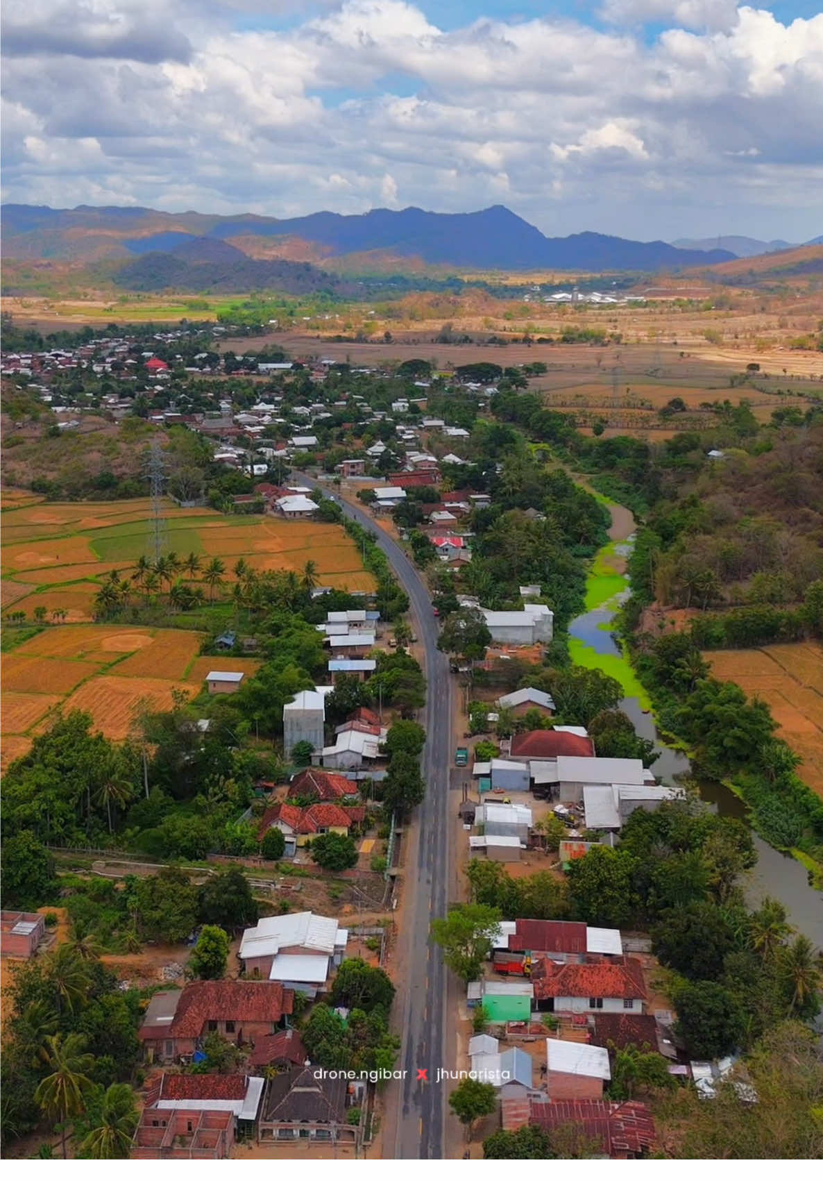 Melaporkan Dari Langit Kecamatan Maronge, Sumbawa…🚀 #drone #sumbawa #maronge #fyp #djiflip 