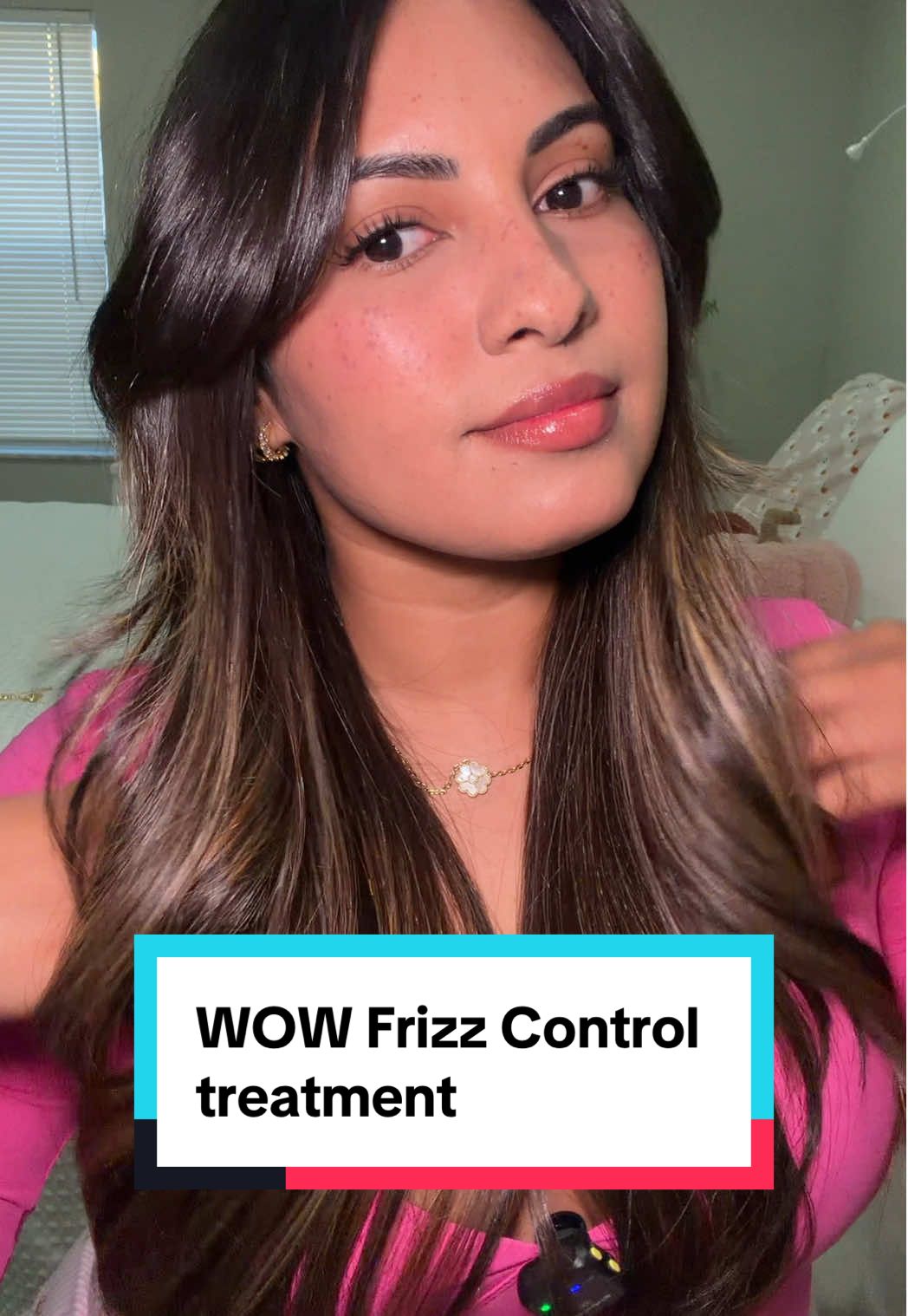 Lo mejor para controlar el frizz #frizzyhairtips #cabelloconfrizz #frizzfreehair #wowhairproduct #frizzcontrol 