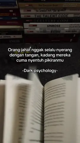 bermain pikiran kadang lebih mematikan  #foryou #reviewbuku #fyp #fyp 