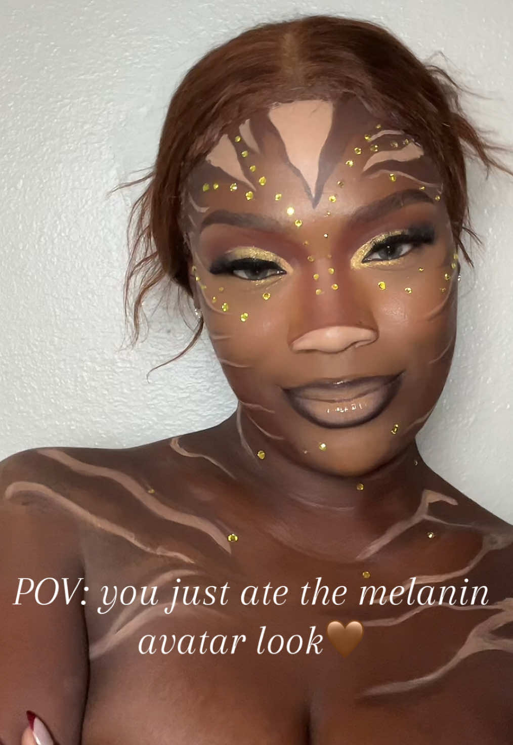 Rate this look 👀 1-10 🤎  #creativemakeup  #makeupartist  #halloweenlook #avatarmakeup #montgomerymua 