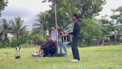 boy is ts tuff un phillipinese marching band😂✌💔 #marchingband #fyp