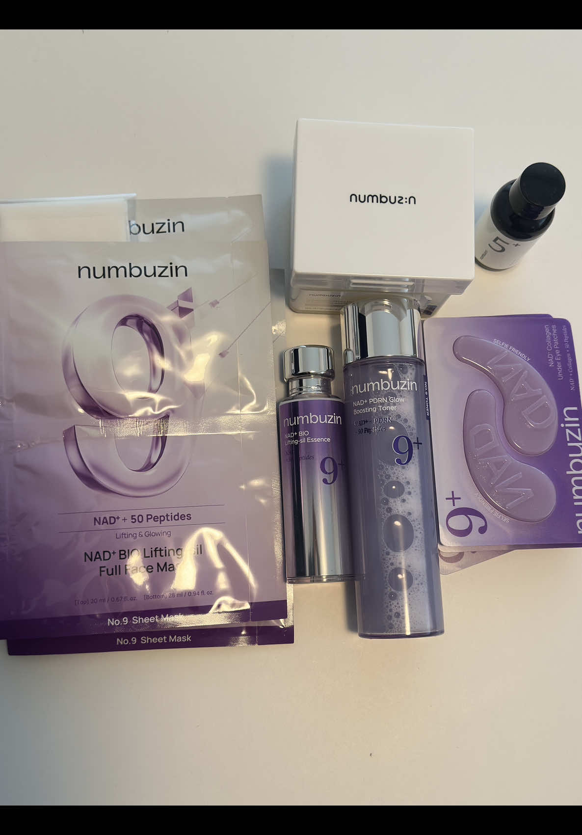 My skin is about to be pampered Thanks to @numbuzin_global  #skincareroutine #kbeauty #glowingskin #numbuzin #selfcaretime
