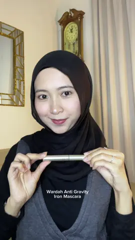 Lentik natural, no ribet! 💫 Wardah Anti-Gravity Iron Mascara: panjangin bulu mata tanpa gumpal, waterproof, smudgeproof, dan aman buat mata sensitif 👀✨