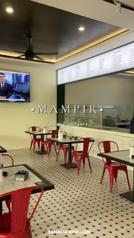 sanama memang gak pernah gagal ya soal makanan!!! ini kita pesen makanan 10+ jenis berbeda (gak semua ke shoot) dan enak semuaaaaaaaaa ratenya 8.5+/10 semua bagi aku 😭🙏🏼 #placetogopekanbaru #placetovisitpekanbaru #sanamafyp #sanamakopitiam #kopitiampekanbaru 