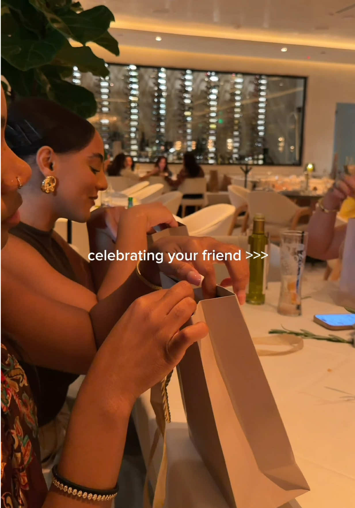 No way I was missing celebrating my girl!🥹💓 @Erriel Lorré . Such a thoughtful set up with beautiful people!  #girltime #birthdaydinner 
