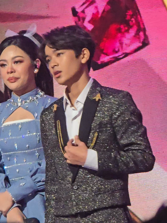 NEMU VIDEO INI DI TOP BERAPA KIRA KIRA INI ARBIL ASAHAN DA 7 DAN MELLY LEE LGI BREAK IKLAN.. MANA SUARANYA FANS ARMEL..? FOLLOW FOLLOW YA UNTUK VIDEO BERIKUT NYA..   #fyp #arbilasahan #arbilda7academy #dacademy #Armel 