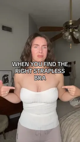 A strapless that keeps even the big chested girlies up! #straplessbra #brareview #tubetops #supportivebra 