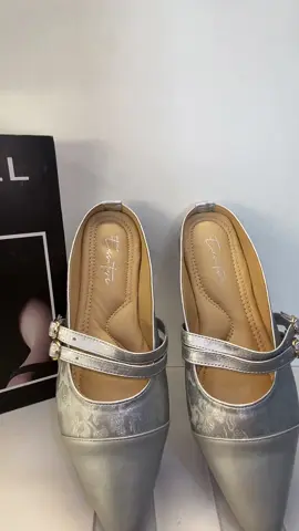 #flatshoes #sendalwanita #tiktokshop #fyppppppppppppppppppppppp #terbaru 