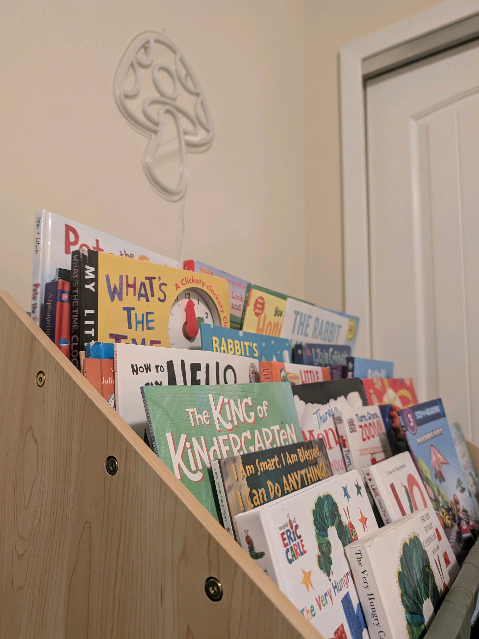 Very accurate sound choice for the escapade that is trying to get my 4 and 5 year old to bed right now. Thank you Tiktok.  #momlife #momtok #MomsofTikTok #momcontentcreator #lettiktokdecide 