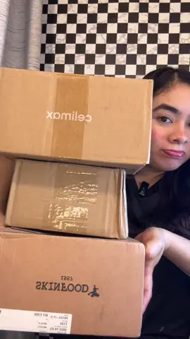 Abriendo paquetitos que me envian las marcas como micro-creadora de contenido @celimax.global @celimax.latam @nineless_official @skinfood_global  #skincarecoreano #skincare #abriendopaquetitos #pr #fyp 
