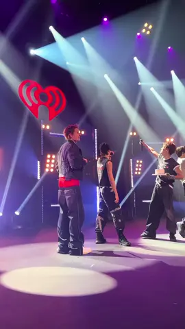 Martin setting the trend for love pants #martin #cortis #fyp #foryou 