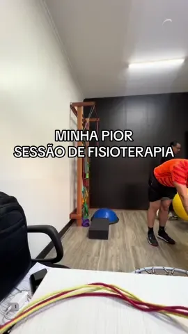 PIOR SESSÃO DE FISIOTERAPIA! Mesmo estando mais seguro com meu joelho, tive a pior sessão de todas! Estou começando a ter ganho de força e estabilidade, porém meu condicionamento está começando a voltar! Tirando os suspiros e as tela preta, eu sobrevivi! 😂😂😂 #menisco #Ica #posoperatorio #joelho #fibrose 