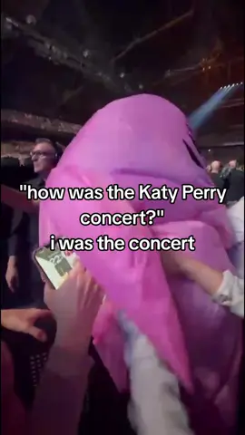 #pinkshark #katyperry #afasdome #antwerp #katyperryshark 