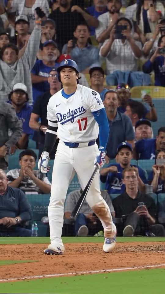 Shohei Ohtani’s Walk Up Song - Feeling Good by Michael Bublé #walkupsongsmlb #baseball #MLB #dodgers #shoheiohtani 
