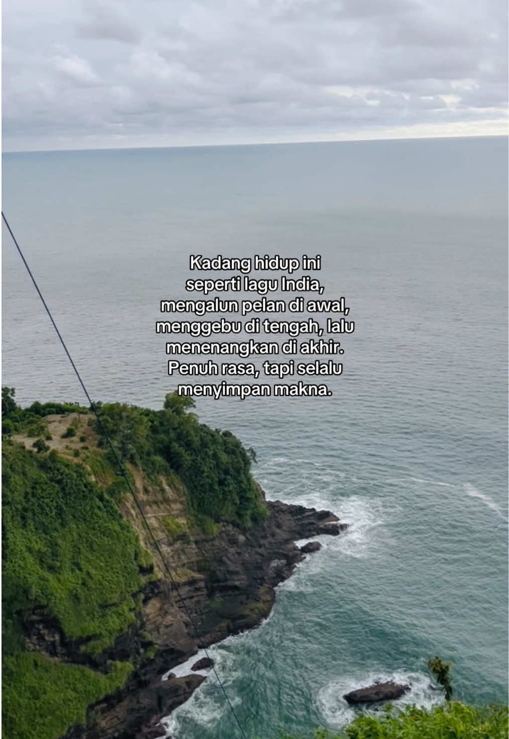 Kadang hidup ini seperti lagu India, penuh rasa, tapi selalu ada makna di baliknya #indiasong #bollywood #hamariadhurikahani #fyp #foryoupage 