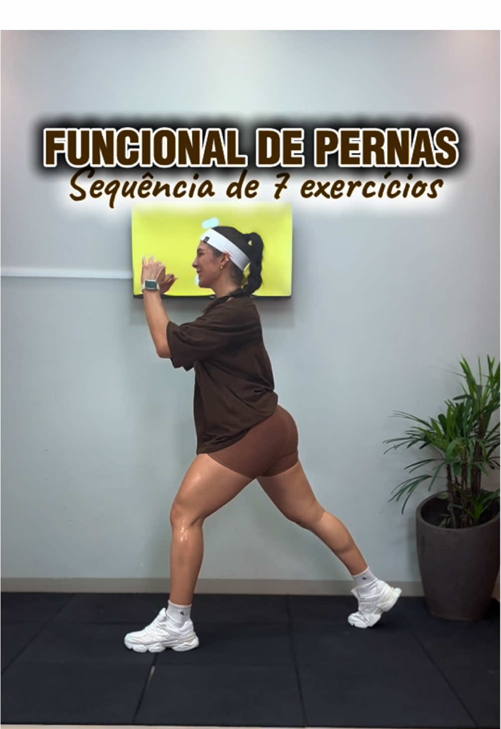 Só pra quem quer definir as pernasss 🔥  Só façam esse treino!!! Quando finalizar me fala aqui como foi 😍🔥  Treino completo 👇🏻  ▶️ aperta o play e me acompanha, vamos fazer 7 exercícios seguidos  ⏸️ quando finalizar o último exercício, descansa 1 minuto 🔁 vamos repetir todo esse circuito por 4x  Motive alguém com esse treino 💕  #gym #viral #hiitwokout 