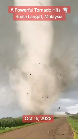 🌪️ Unbelievable scenes from Kuala Langat, Malaysia! A powerful tornado ripped through the area, leaving behind chaos and destruction… 😳 Mother Nature just reminded us who’s in control.  #news #Tornado #malaysia #kualalangat 