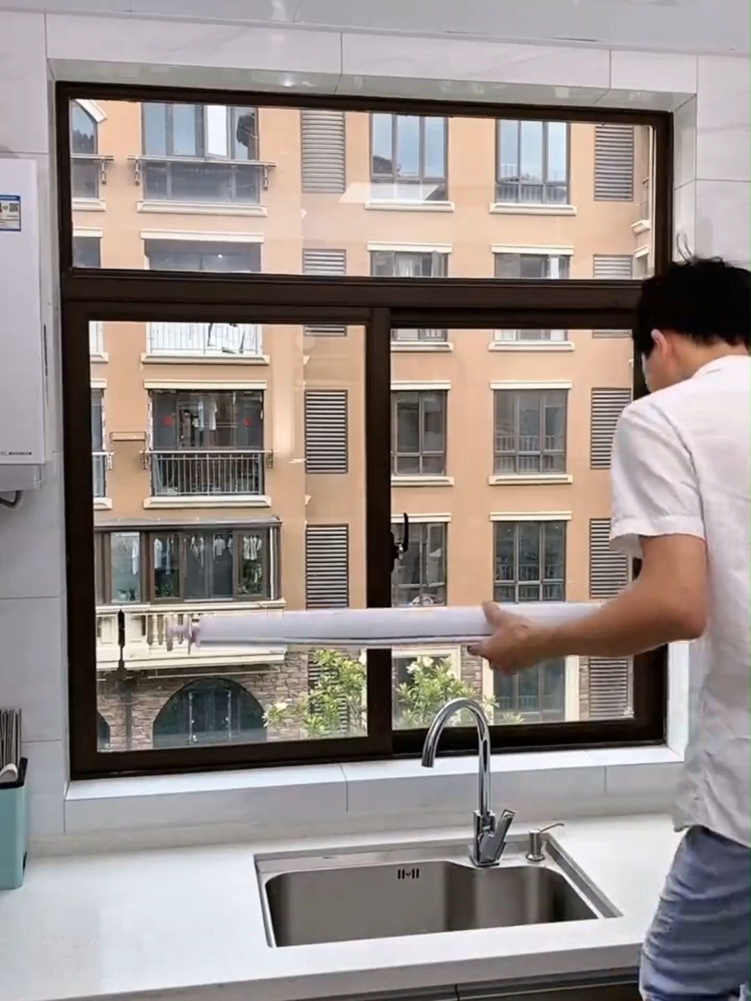 ☀️ Block the heat, keep the style. Our blackout roller blinds give you comfort and privacy in one. #BlackoutBlinds #CozyHome #RollerShades #WindowDecor #SmartLiving #HomeInspiration