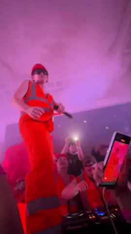 Не придумала подпись смешную, просто крутой @Lida ничего нового #lida #концерт #лиданавсегда 