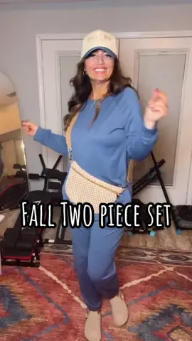 😎😎😎 #fallfashion #comfyclothes #womensfashion #twopieceset #momstyle 