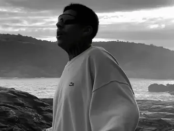 sla oq colocar aq #fy #noxxelys #lyricsvideo #fyp #l7nnon ela era poesia e eu analfabetoo
