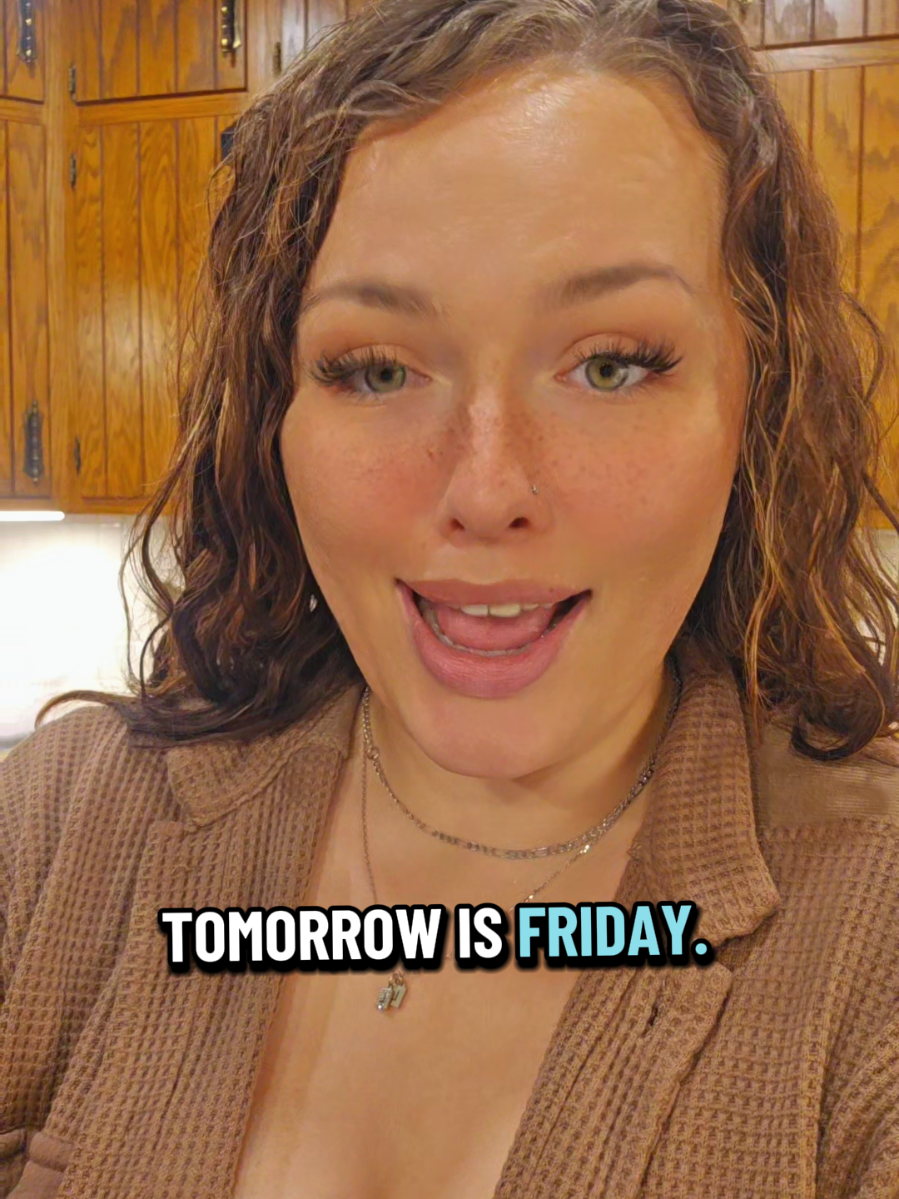 Breakfast for supper 🍽  #breakfastfordinner #buscuitsandgravy #weeknightdinner #quickrecipes 