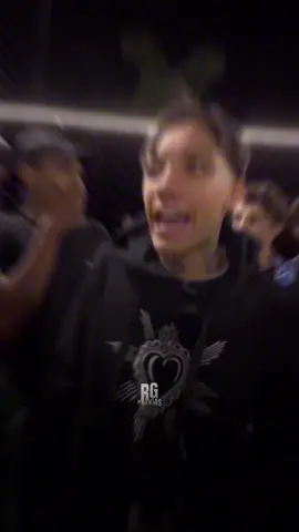 Pode ser que meu jeito fechadão🎶