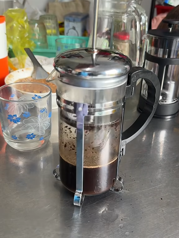 Pha cà phê, pha trà, pha nước detox...