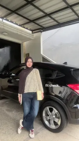 #fitchecks ngampusss ;  #OOTD #simpleoutfit #outfitinspo 